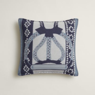 HERMES-PARIS 毛布・ブランケット C050 HERMES-PARIS 毛布・ブランケット C050